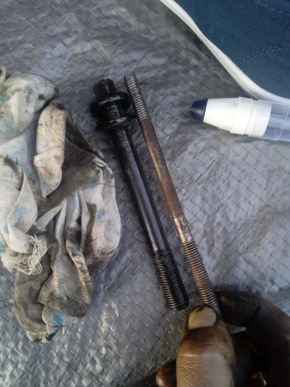 Проверил глубину отверстия под болт и сравнил — Lada 2120 Надежда