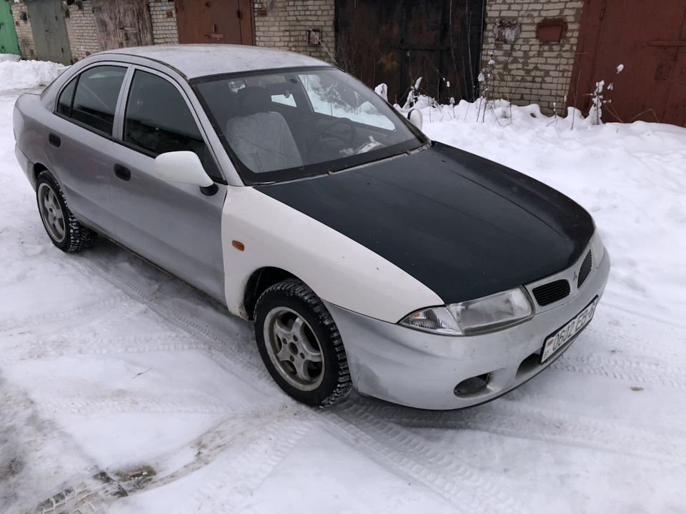 Фото в бортжурнале Mitsubishi Carisma. Запчасти на фото: F1561