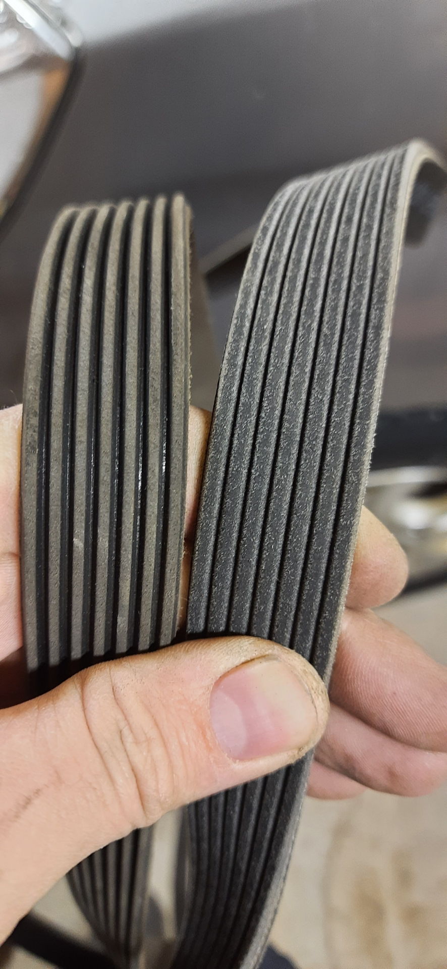 Без трещин еще, но пробег 80ткм — Hyundai Grand Starex