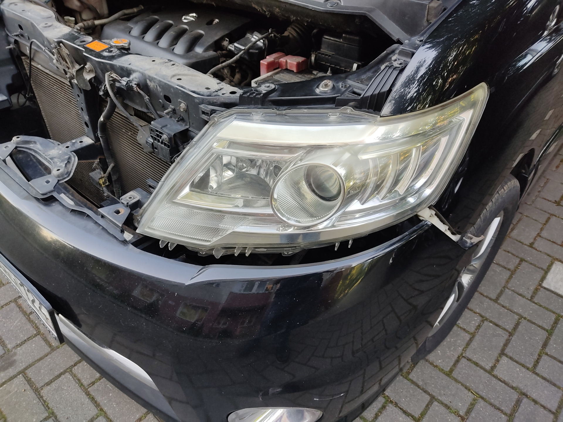 Ниссан серена как снять фару Headlight bulb replacement