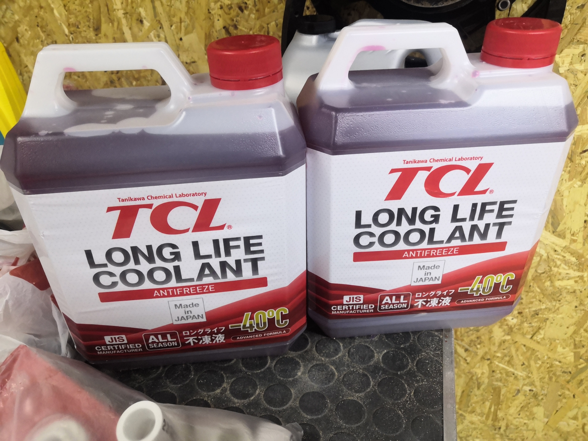 Замена антифриза тойота. Antifreeze TCL for Toyota. Антифриз для Тойота Королла 120. Заменил антифриз на TCL. Какой антифриз залить в каролла120.