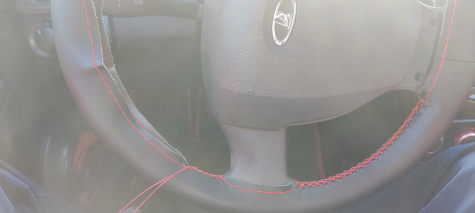 Оплетка руля — Lada Приора седан, 1,6 л, 2013 года | аксессуары | DRIVE2