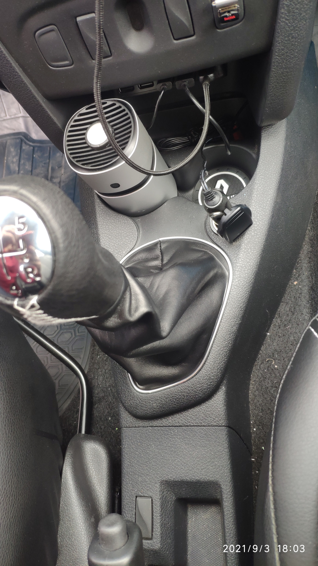 Чехол рычага КПП из кожи — Renault Logan (2G), 1,6 л, 2019 года ...
