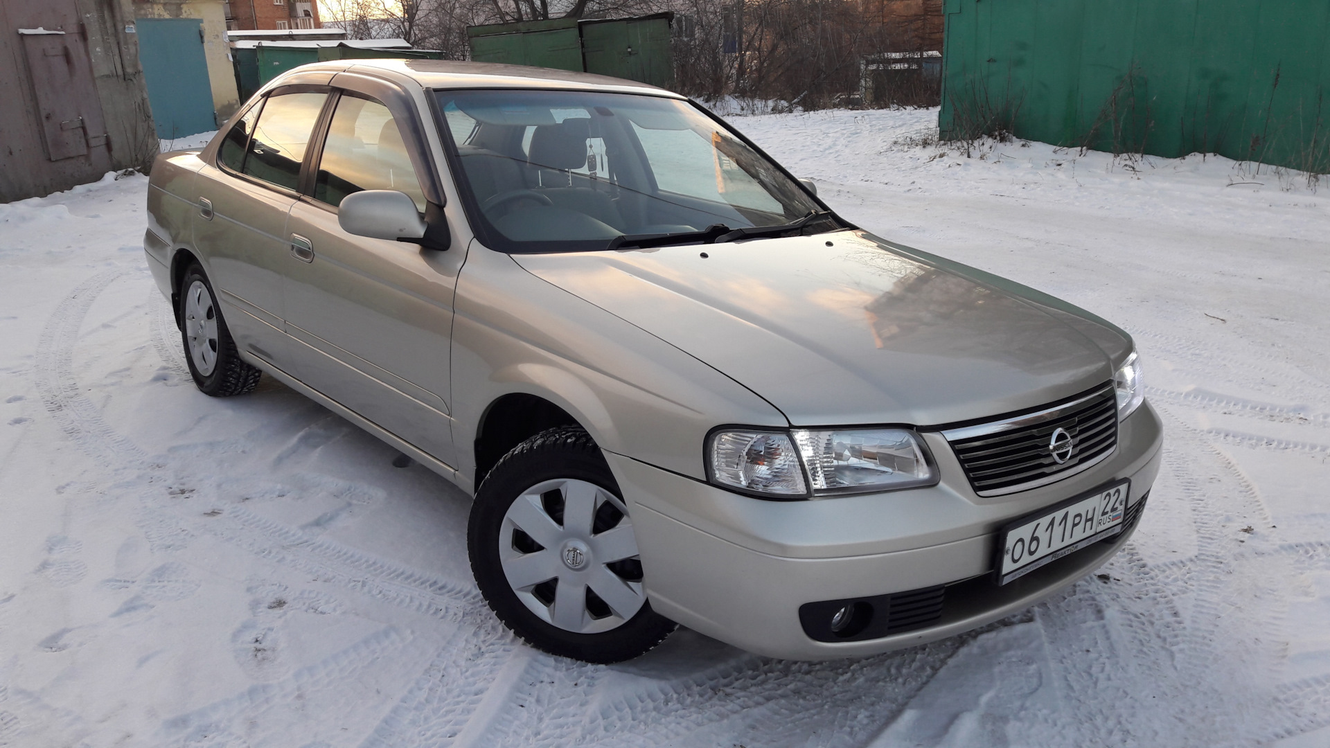 Fnb15 nissan sunny. Nissan Sunny 2002. Ниссан Санни 2002 года. Ниссан Санни 2002 года отзывы. Ниссан Санни 2002 красивые серый цвет.