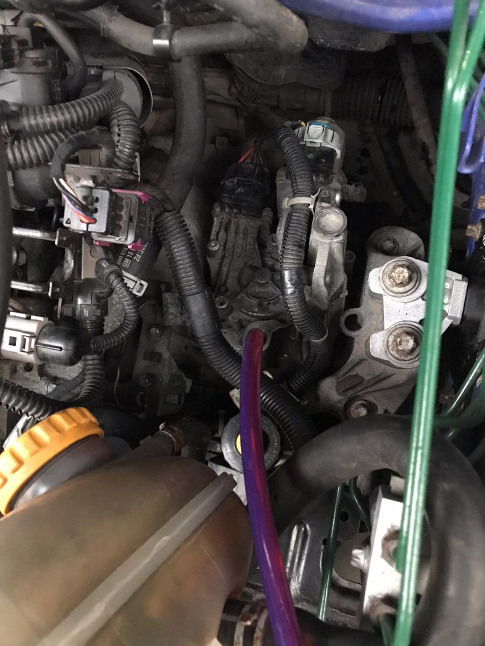 Замена масла в коробке F13 Easytronic Corsa C через контрольную пробку ...