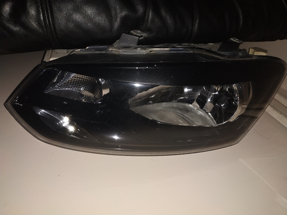 Мойка фары изнутри — Volkswagen Polo Sedan, 1,6 л, 2010 года | своими ...