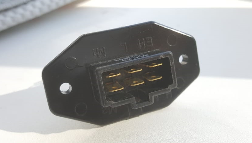 88635-22041 Vista SV22 1988 г. Резистор вентилятора отопителя (номиналы ...