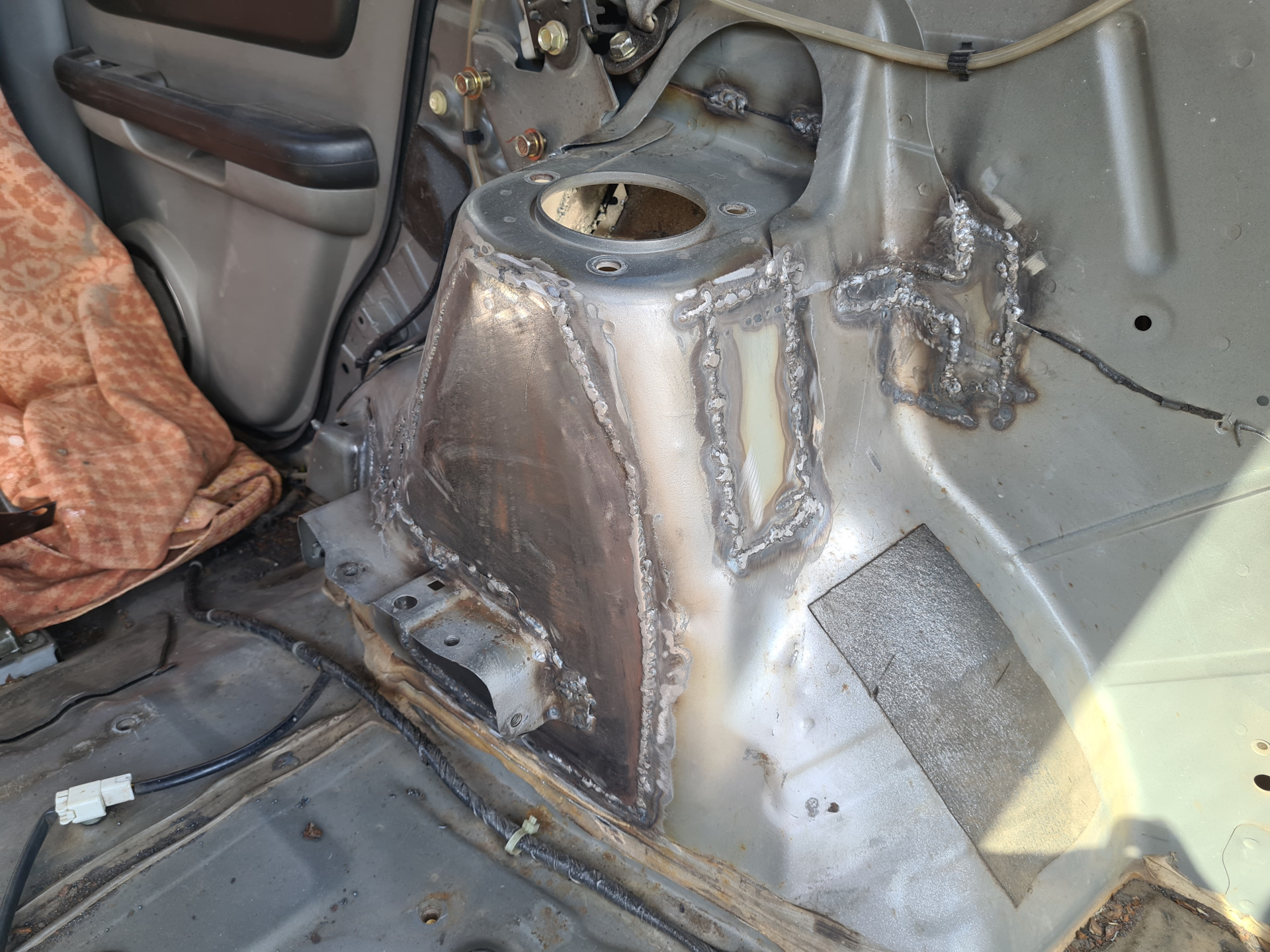 Ремонт ржавых стаканов задних стоек Nissan X-Trail T30 — Nissan X-Trail ...