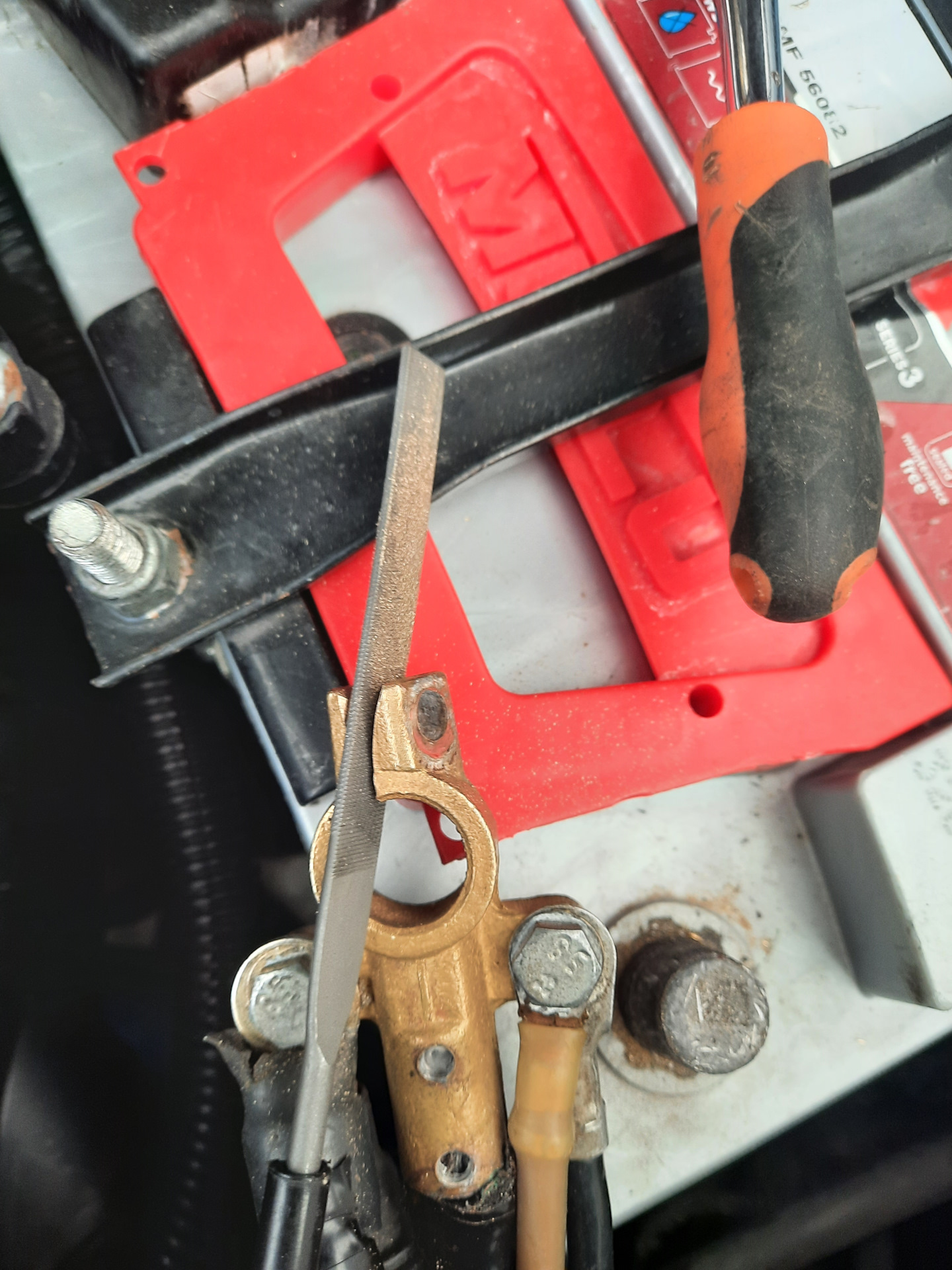 Доработка клемм АКБ приора — Lada Приора хэтчбек, 1,6 л, 2010 года ...