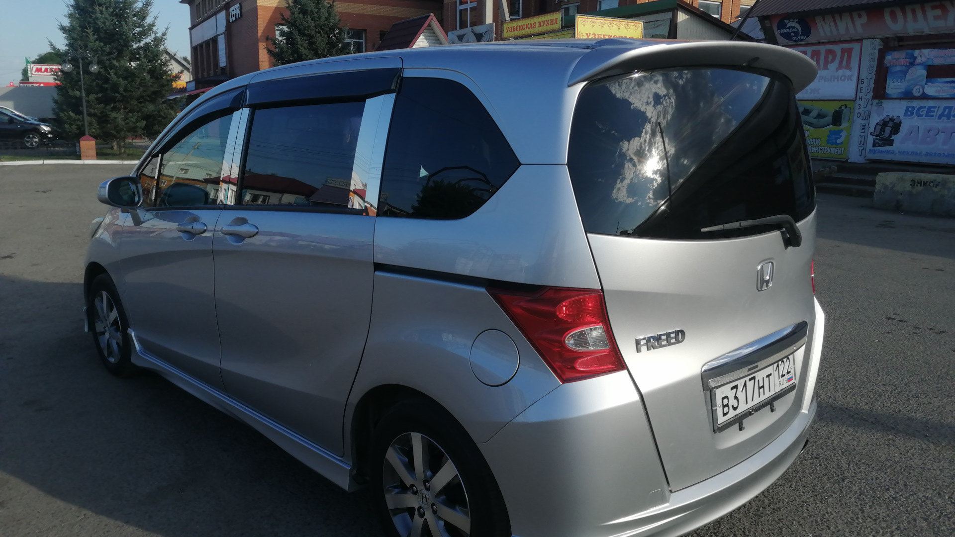 Honda Freed (1G) 1.5 бензиновый 2010 | на DRIVE2