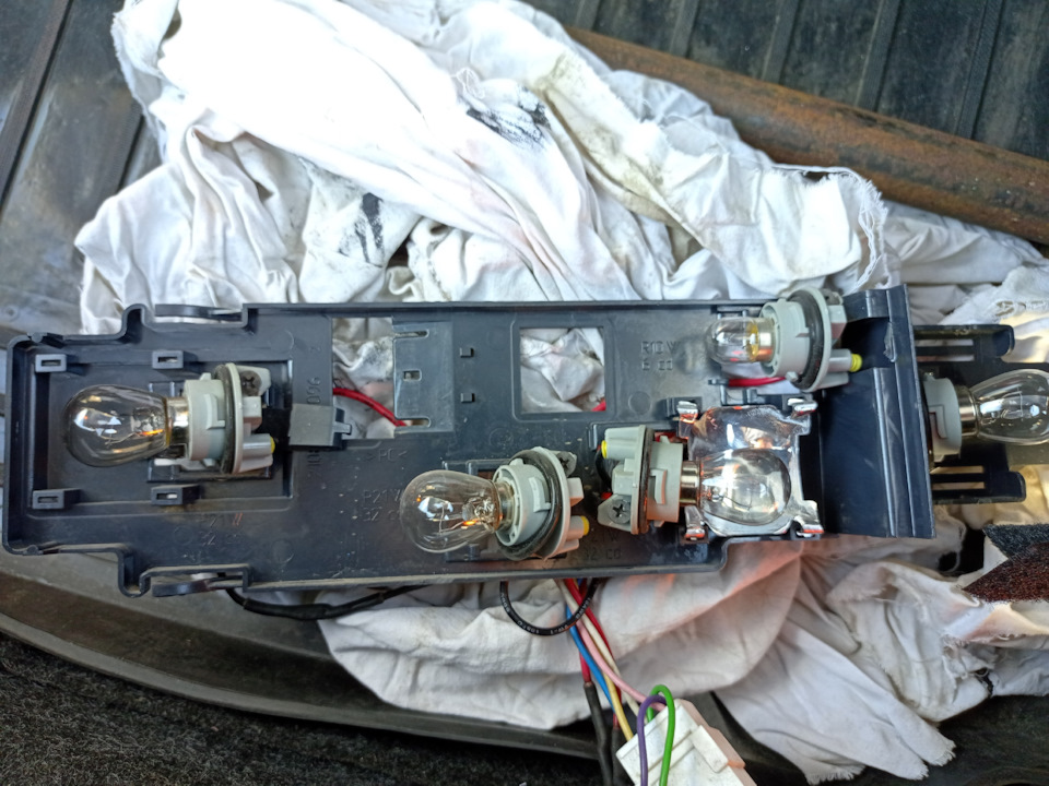 Переделка задних фонарей под ОСВАР — Lada 2114, 1,6 л, 2010 года ...