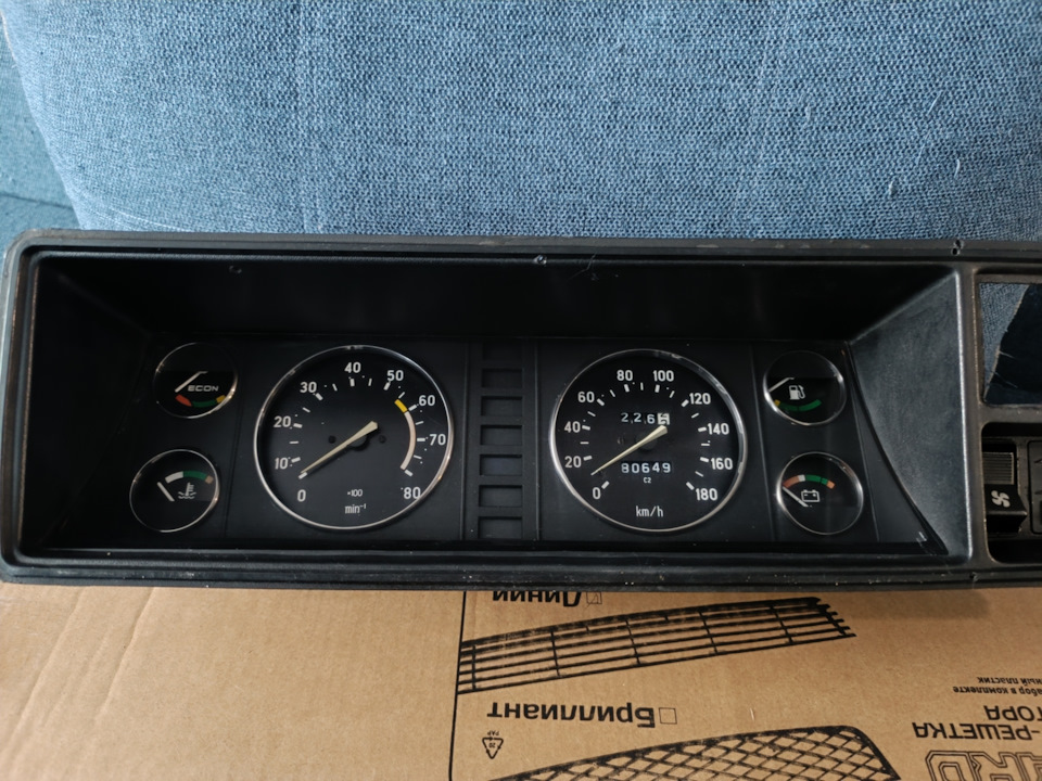 Панель пр борка на ваз 2107. Снять щиток приборов 2107. Снять щиток приборов 2107. Снять щиток приборов 2107. Заглушка торпеды ваз 2107.