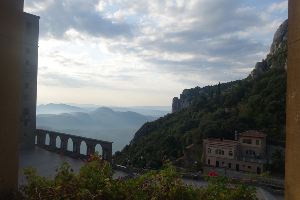 А это вид на Монсеррат! — Citroen C5 (1G)