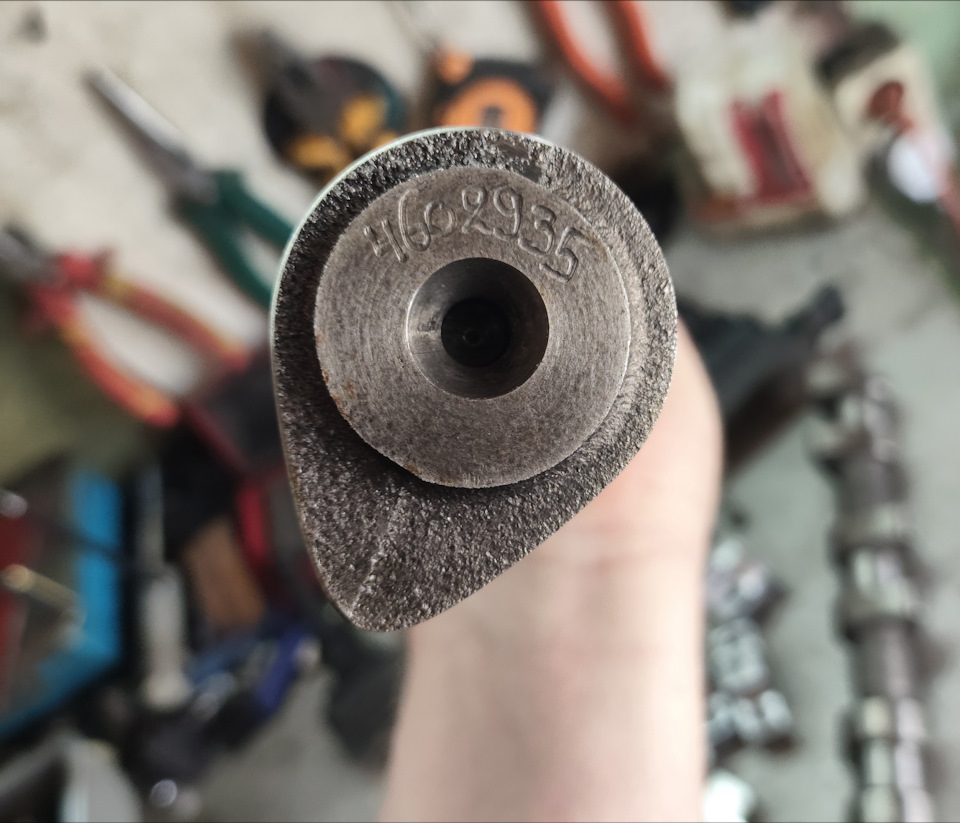 Уж не помню впуск или выпуск, но номера одинаковые — Opel Astra H OPC