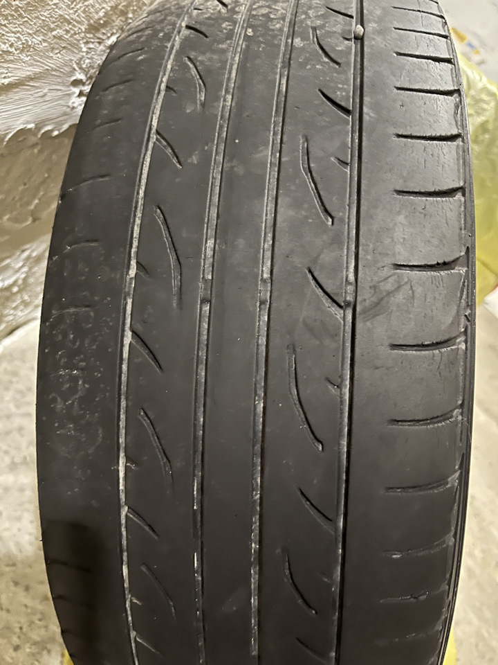 Шины летние Dunlop 215/45 R18, литые диски Hot Stuff 7Jx18 ET52 5x114,3 ...