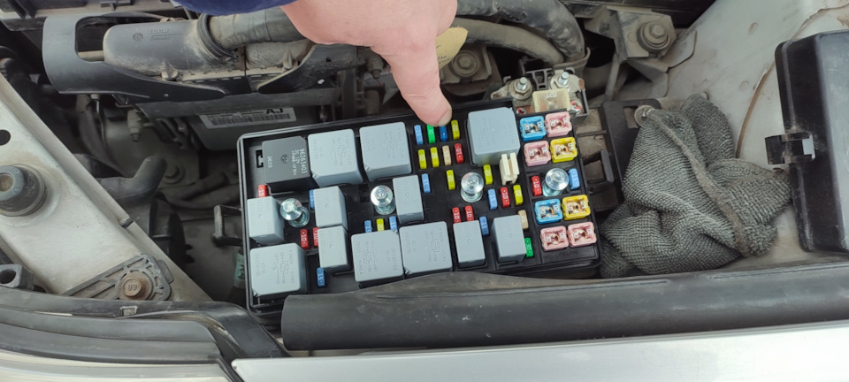 Потух свет в салоне Epica, не светится панель приборов Epica, не ...