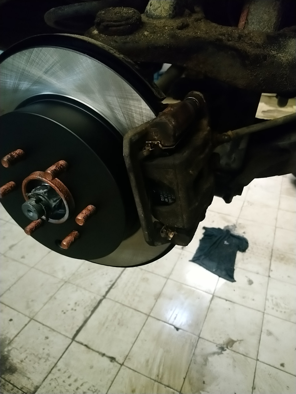 Не открывается лючок бензобака — Opel Corsa D, 1,4 л, 2008 года ...