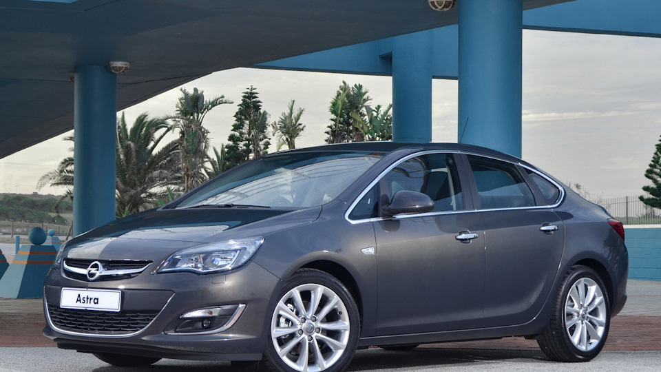 Opel Astra 2013