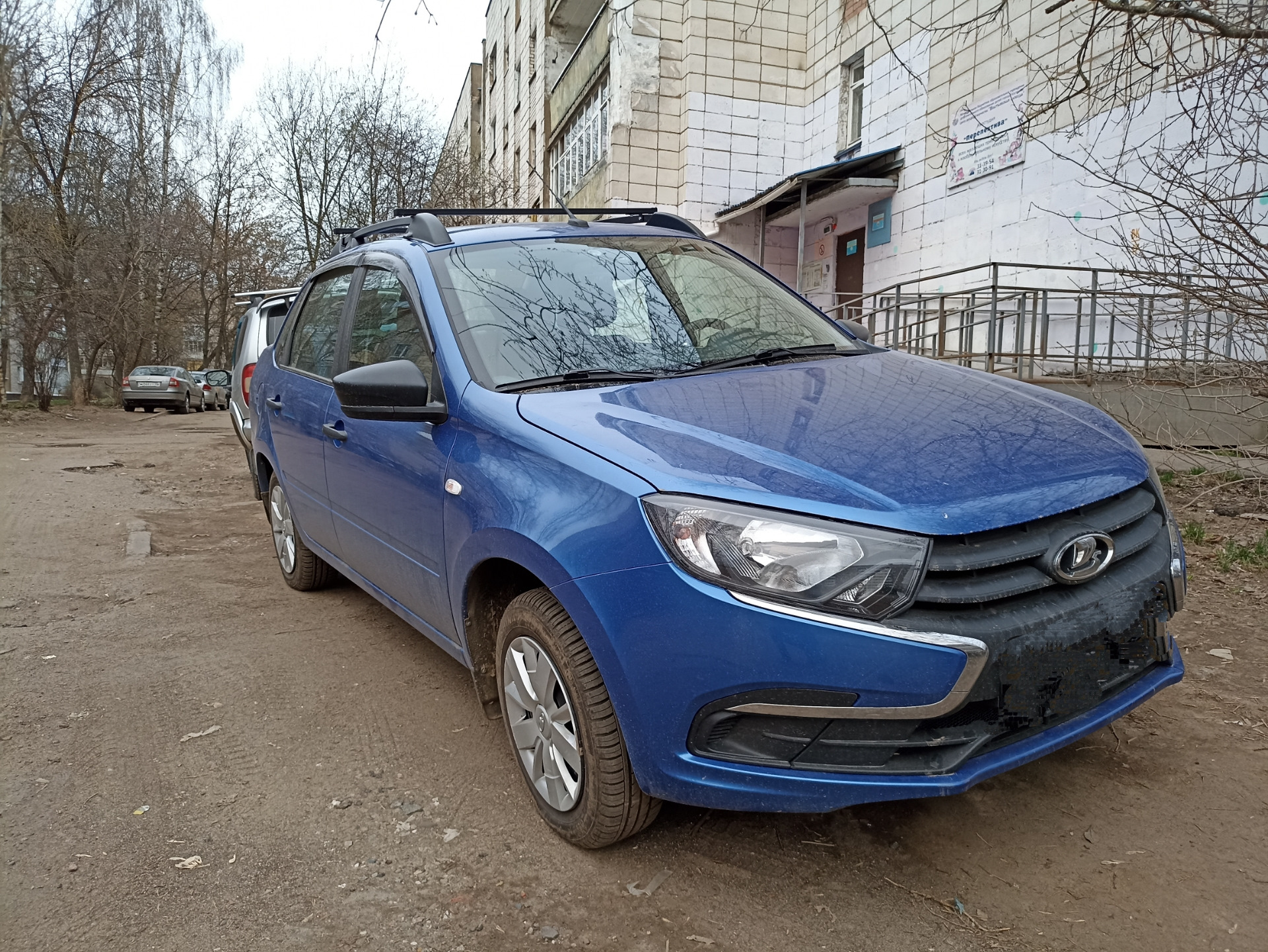 Рейлинги с поперечинами — Lada Гранта (2G) FL, 1,6 л, 2021 года ...
