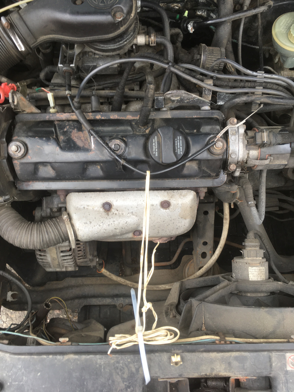 Трос газа подстава))) — Volkswagen Golf Mk3, 1,6 л, 1994 года | поломка ...