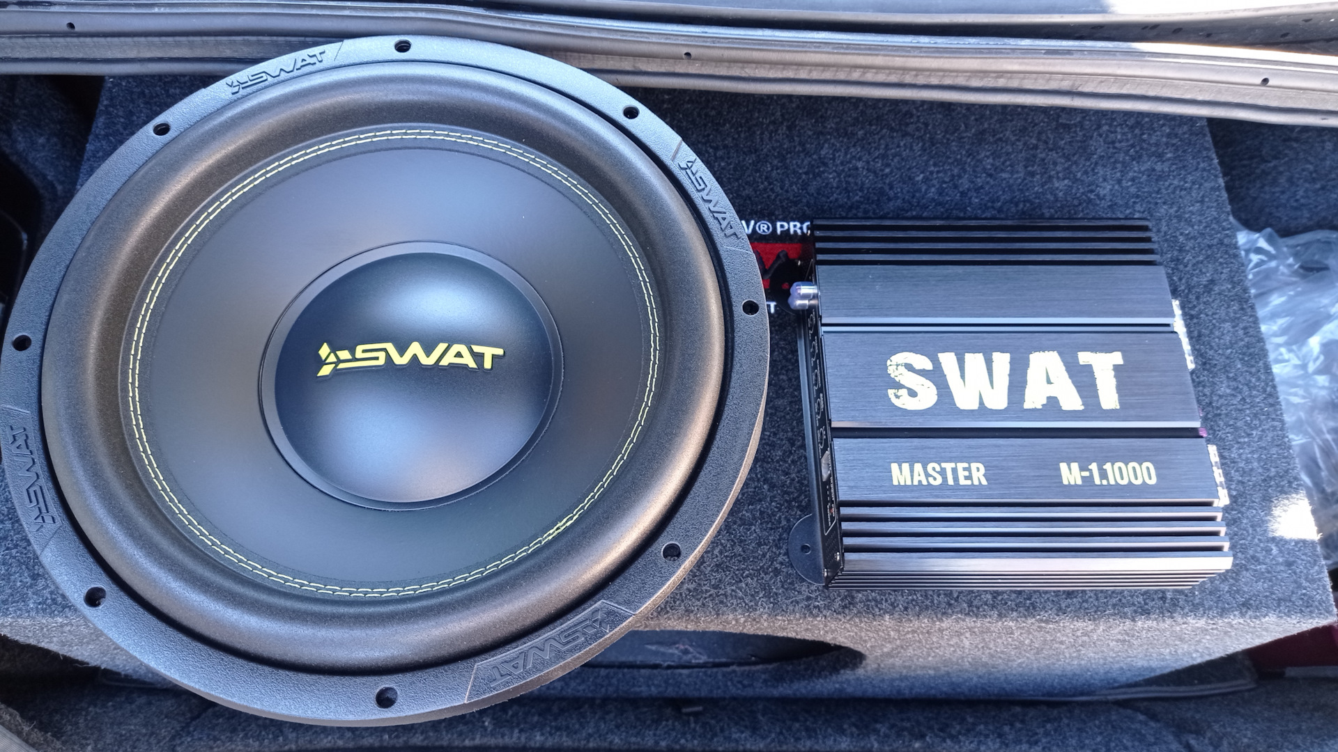 Swat rev 12. Сабвуфер Альфа 12 1000. Автозвук 2022. Focal Alpha саб. АМТ 2022 автозвук sq.