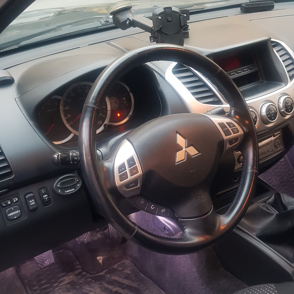 Фото в бортжурнале Mitsubishi L200 (4G)