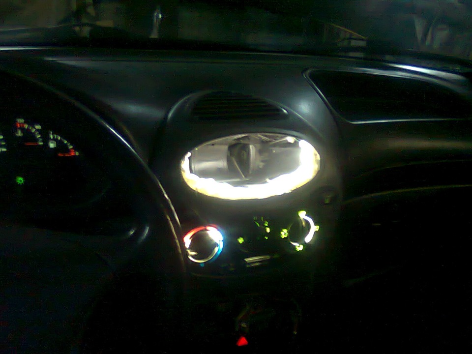 Фронтальные воздуховоды в полку. — Lada Калина седан, 1,6 л, 2007 года ...