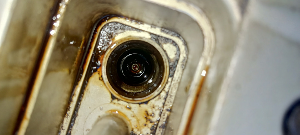 В колодцах было столько масла — Opel Sintra