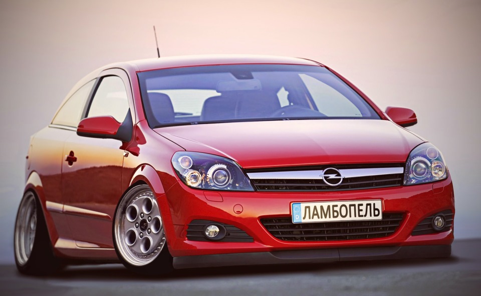 Opel Astra stance