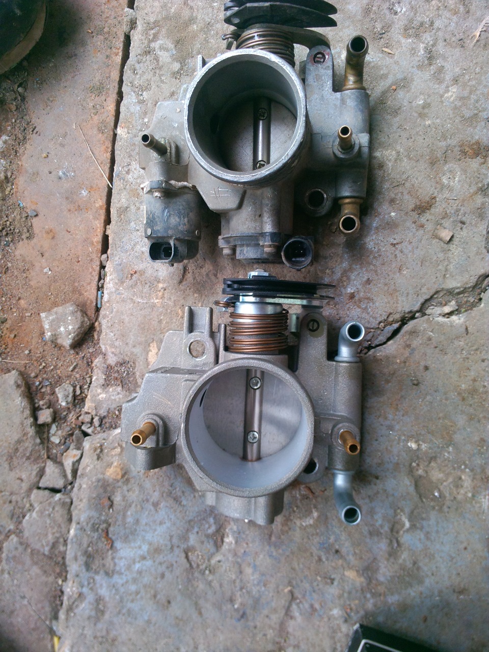 Дроссель 52мм — Lada 2115, 1,5 л, 2005 года | аксессуары | DRIVE2