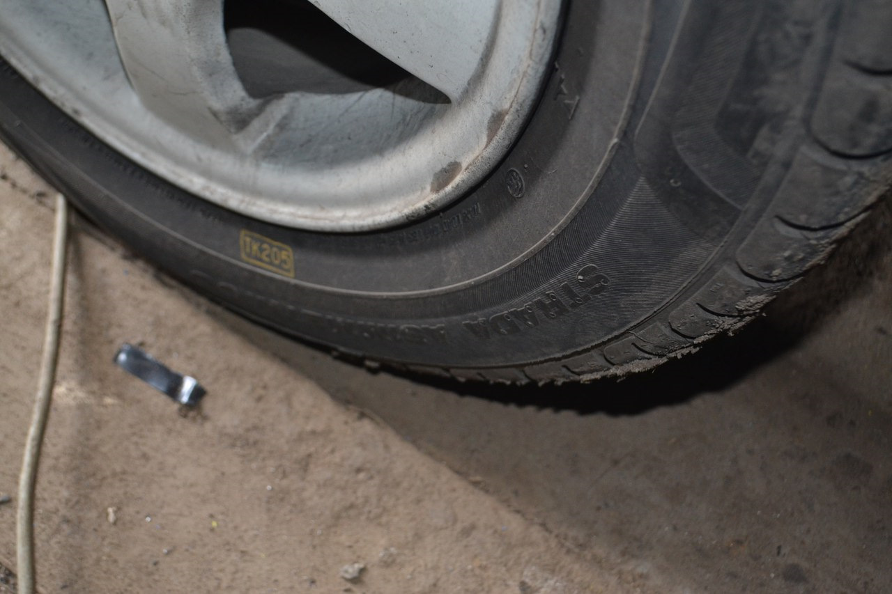 Резина viatti strada asimmetrico — Lada 21083, 1,5 л, 1999 года ...