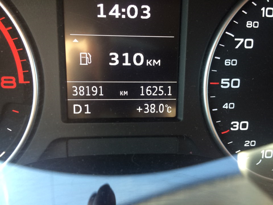 Сколько температура в машине. Температура в салоне автомобиля считается. Градус температуры машины стандарт. 63 Градуса. Температура в салоне автомобиля б9.