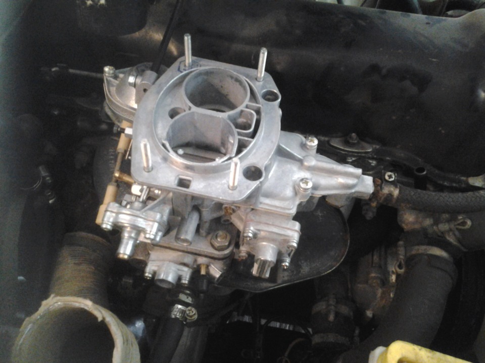 9 Карбюратор ДААЗ 2105-1107010-20 — Lada 2101, 1,2 л, 1973 года ...