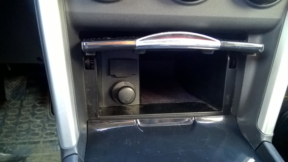 Ustanovil Konsol Klimata 2016 17my Mitsubishi Lancer 1 8 L 2008 Goda Na Drive2