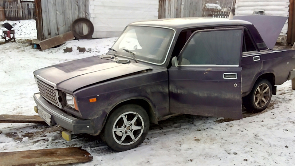 lada vaz 2107 седан баклажан