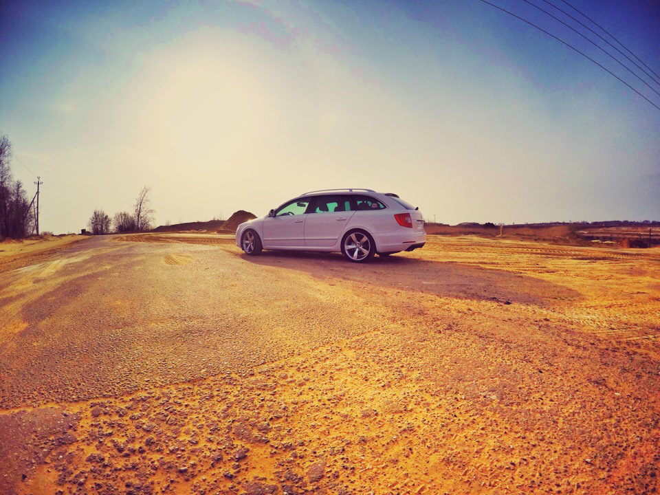 Фото в бортжурнале Skoda Superb Combi (Mk2)