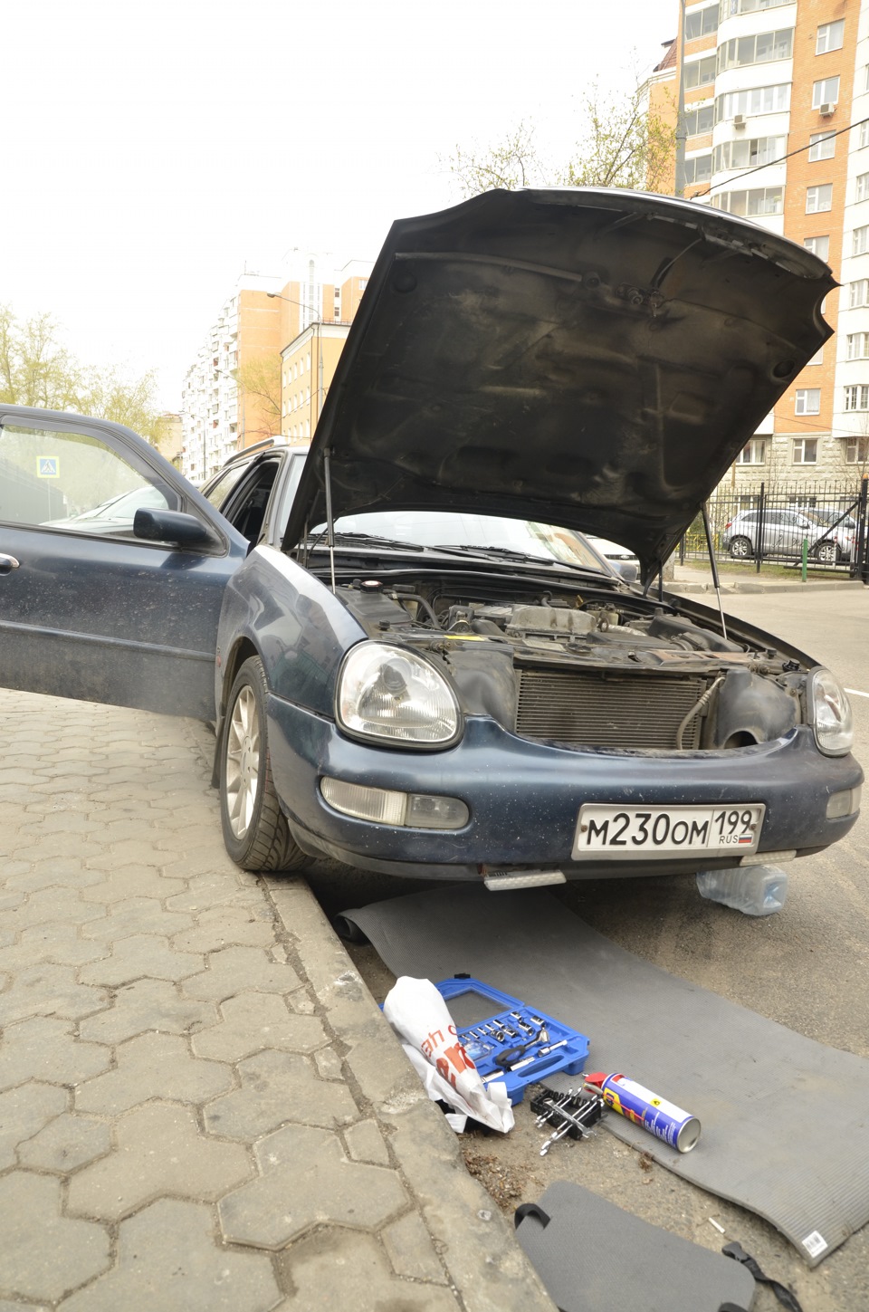 Замена масла на бордюре — Ford Scorpio II, 2,3 л, 1996 года | своими руками  | DRIVE2