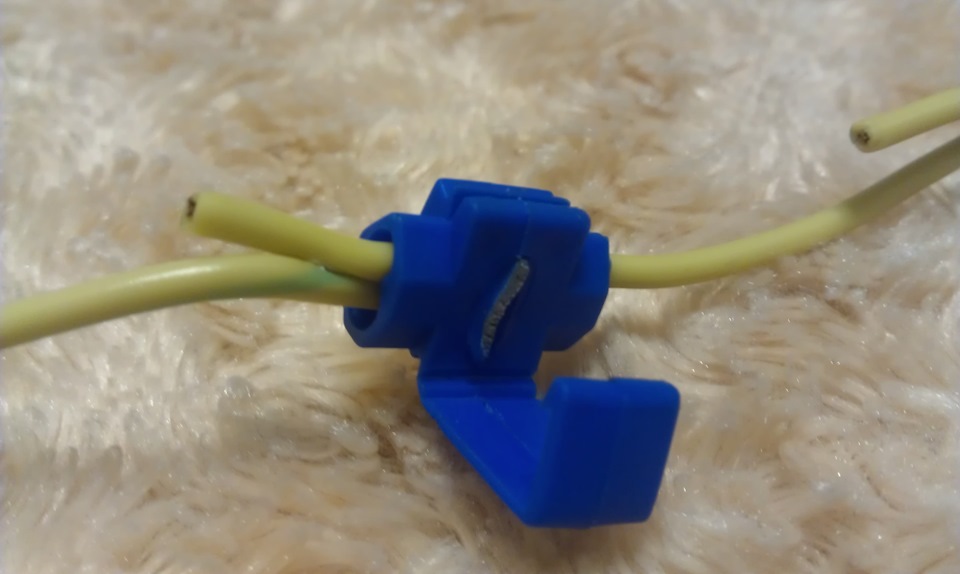 Тест скотчлока — Volkswagen Polo Sedan, 1,6 л, 2013 года | электроника ...