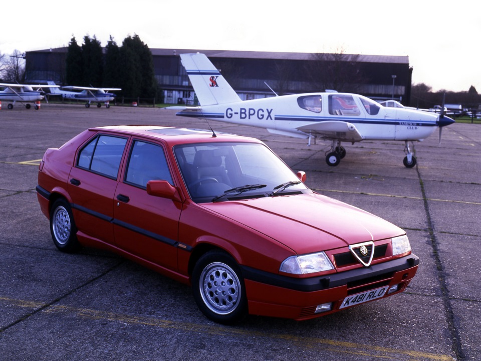 Альфа ромео 33 фото Golf GTI и конкуренты. Часть 2 - Volkswagen Golf Mk2 GTI, 1,8 л, 1987 года друго