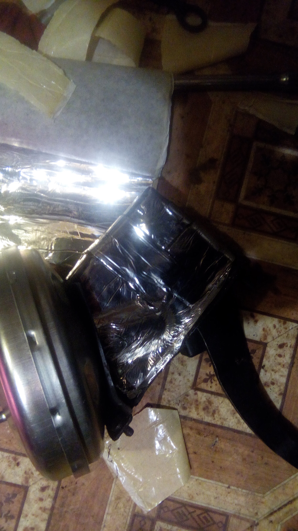 Замена вакуума и виброизоляция его кожуха. — Lada 21101, 1,5 л, 1999 ...