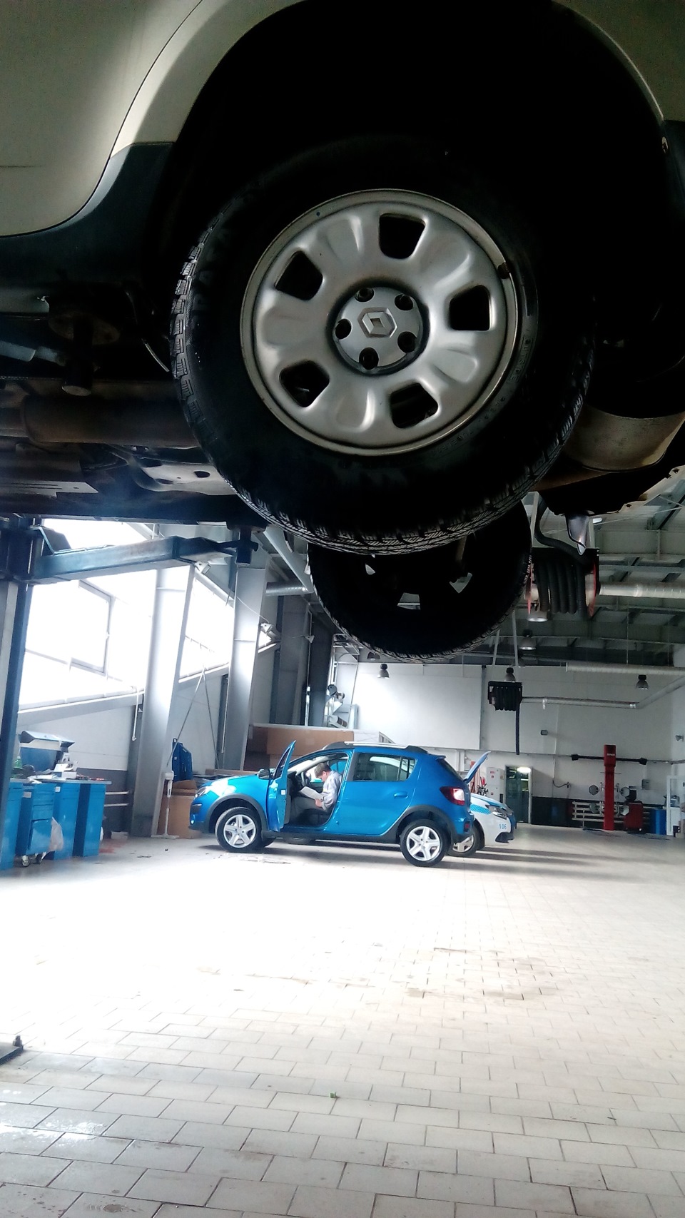 Стуки в передней подвеске ч.2 — Renault Duster (1G), 1,6 л, 2012 года ...