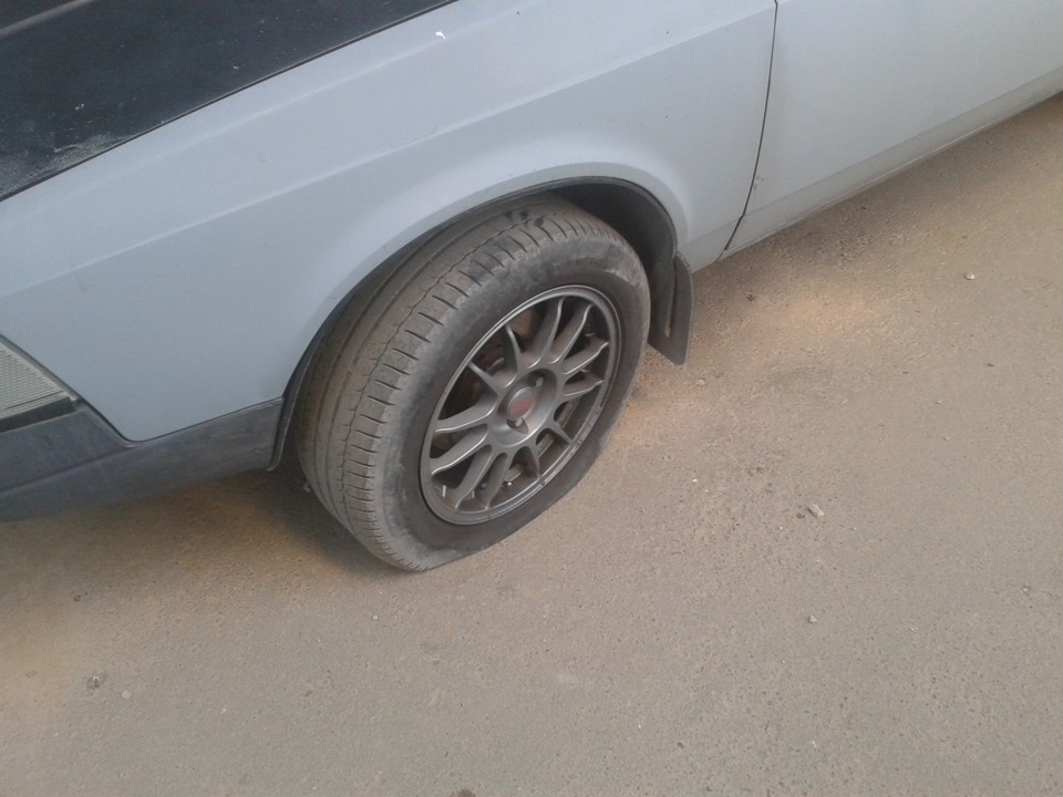 Какая-то су… — Москвич 2141, 2 л, 1998 года | другое | DRIVE2