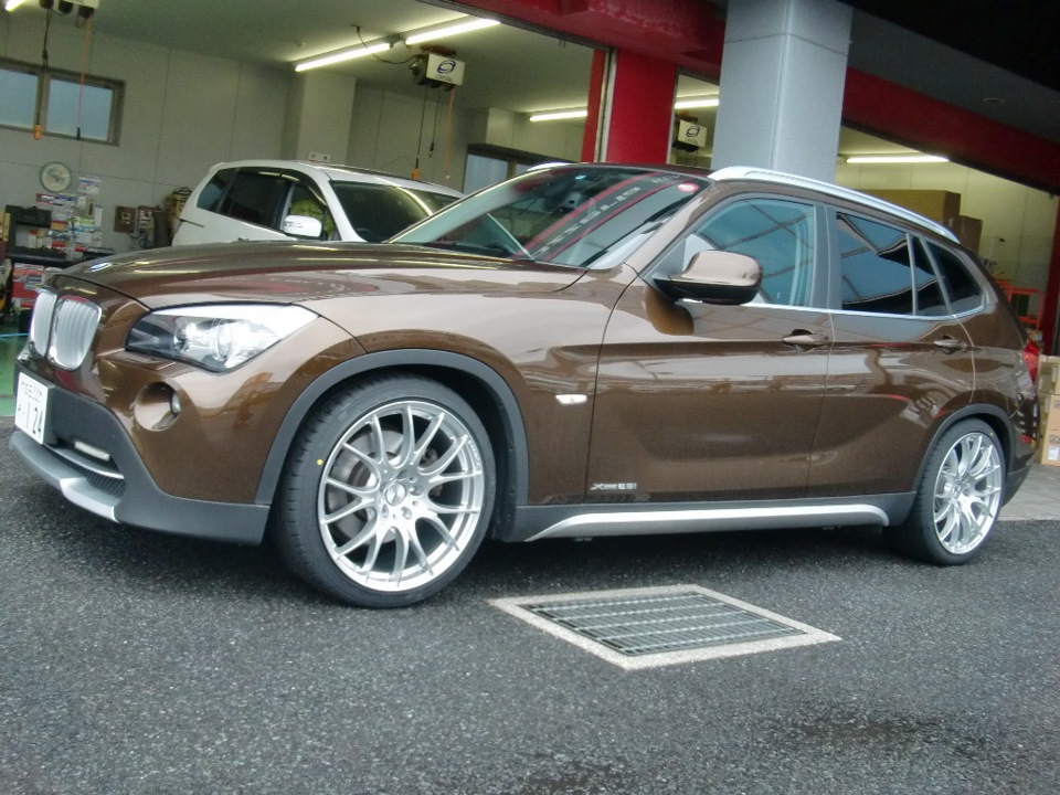 X 1 48 x 4. BMW x1 e84 диски. BMW e84 r19.