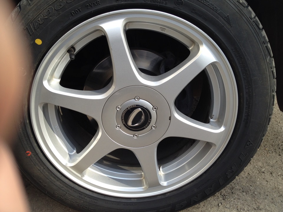 такой он сейчас.) — Nissan Wingroad (Y11), 1,5 л, 2003 года ...