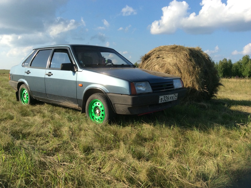 Сельские автомобили. Лада 21099 универсал. ВАЗ 21099 v8. Лада деревенская. 9 Машина деревенская.