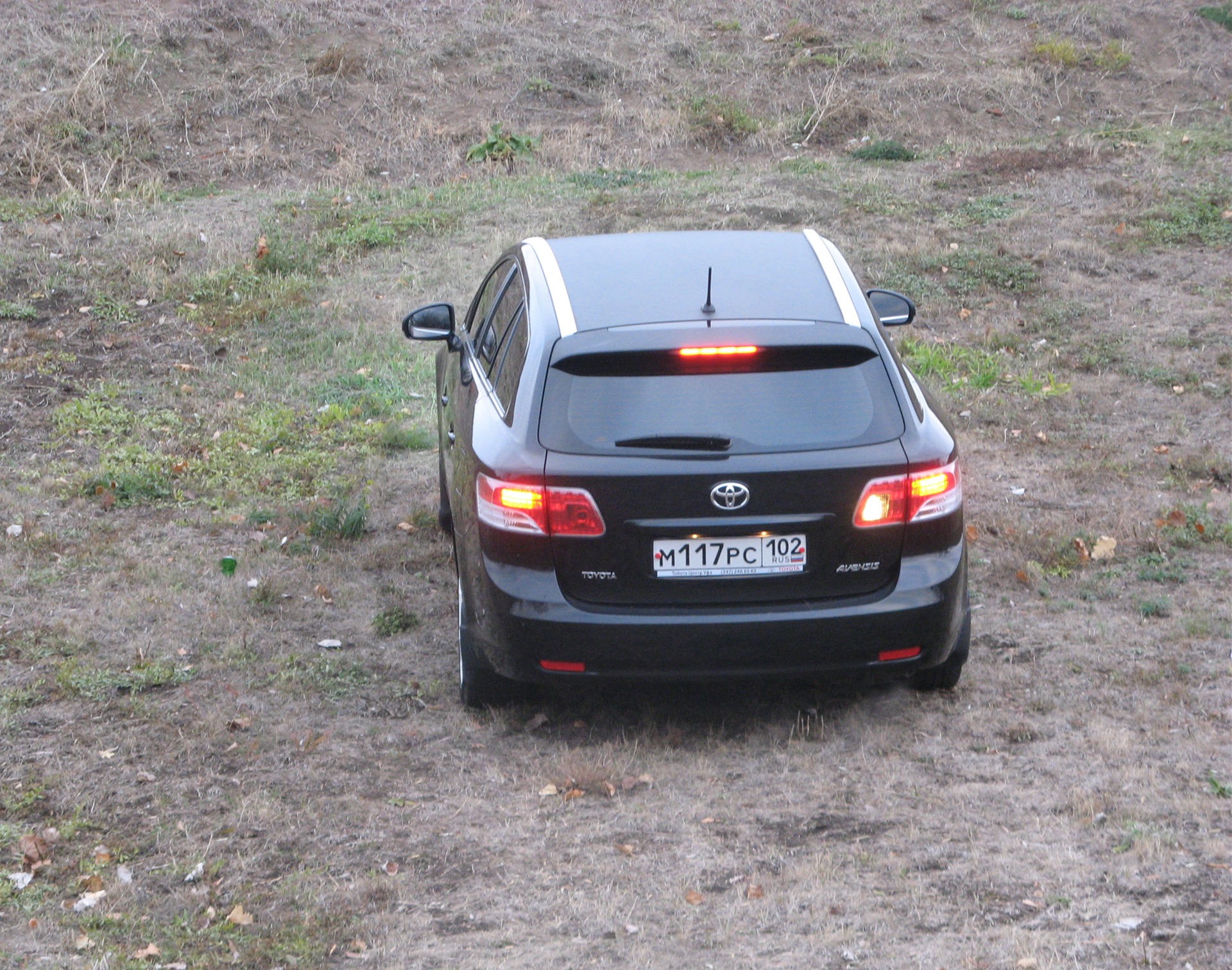      31102010 Toyota Avensis 18 2009