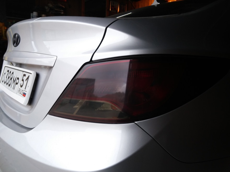 тонированные задние фонари. тонированные задние фонари. тонировка задних фар opel astra h. тонированные задние фонари. тонировка стоп сигналов пленкой.
