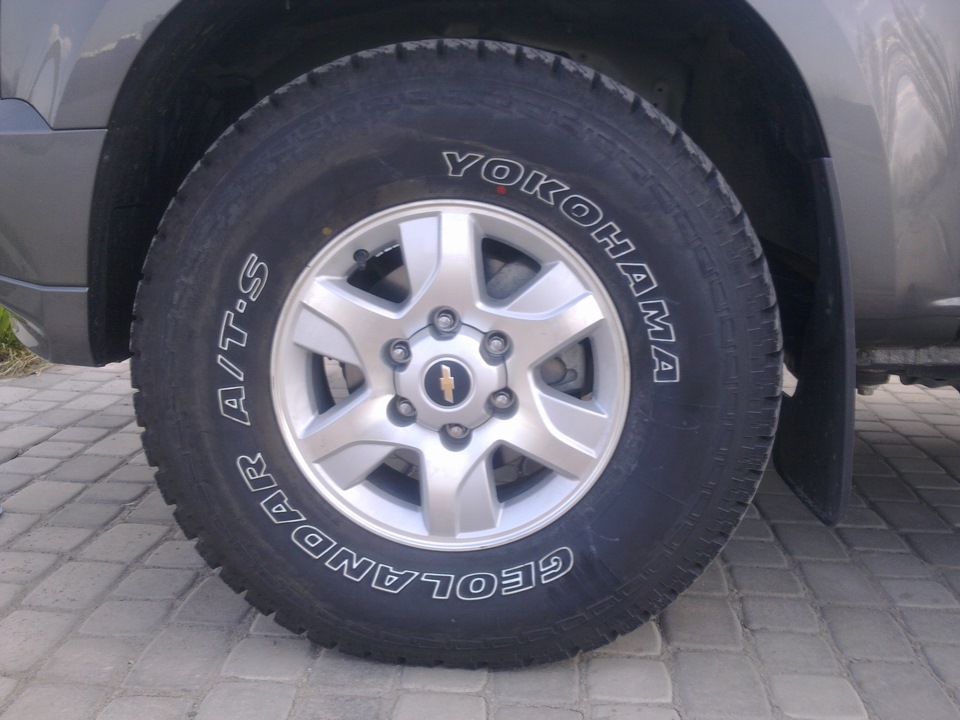 Шина шевроле. Chevrolet trailblazer 4.2 шины 265/70 r17. Trailblazer 2 265/70/16. Колёса на Chevrolet trailblazer r18. Трейлблейзер 2 диски r16.