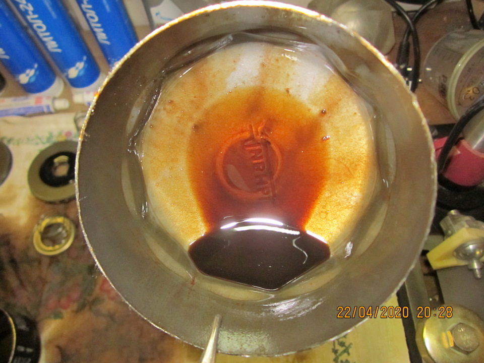 Внутренняя часть корпуса образца № 4. Пробег 6953км (установлен ОД на ТО-1, зимняя эксплуатация город/трасса) — Lada Vesta SW (1G). Запчасти на фото: 22042020