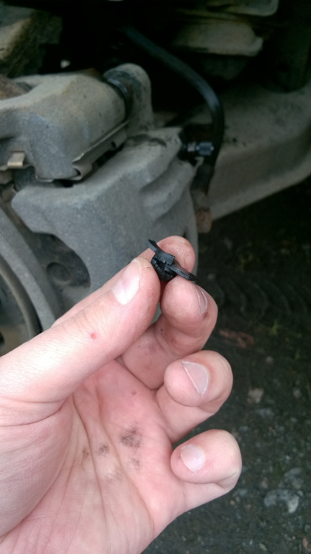 Колпачки клапана для стравливания тормозной жидкости на тормозных ...